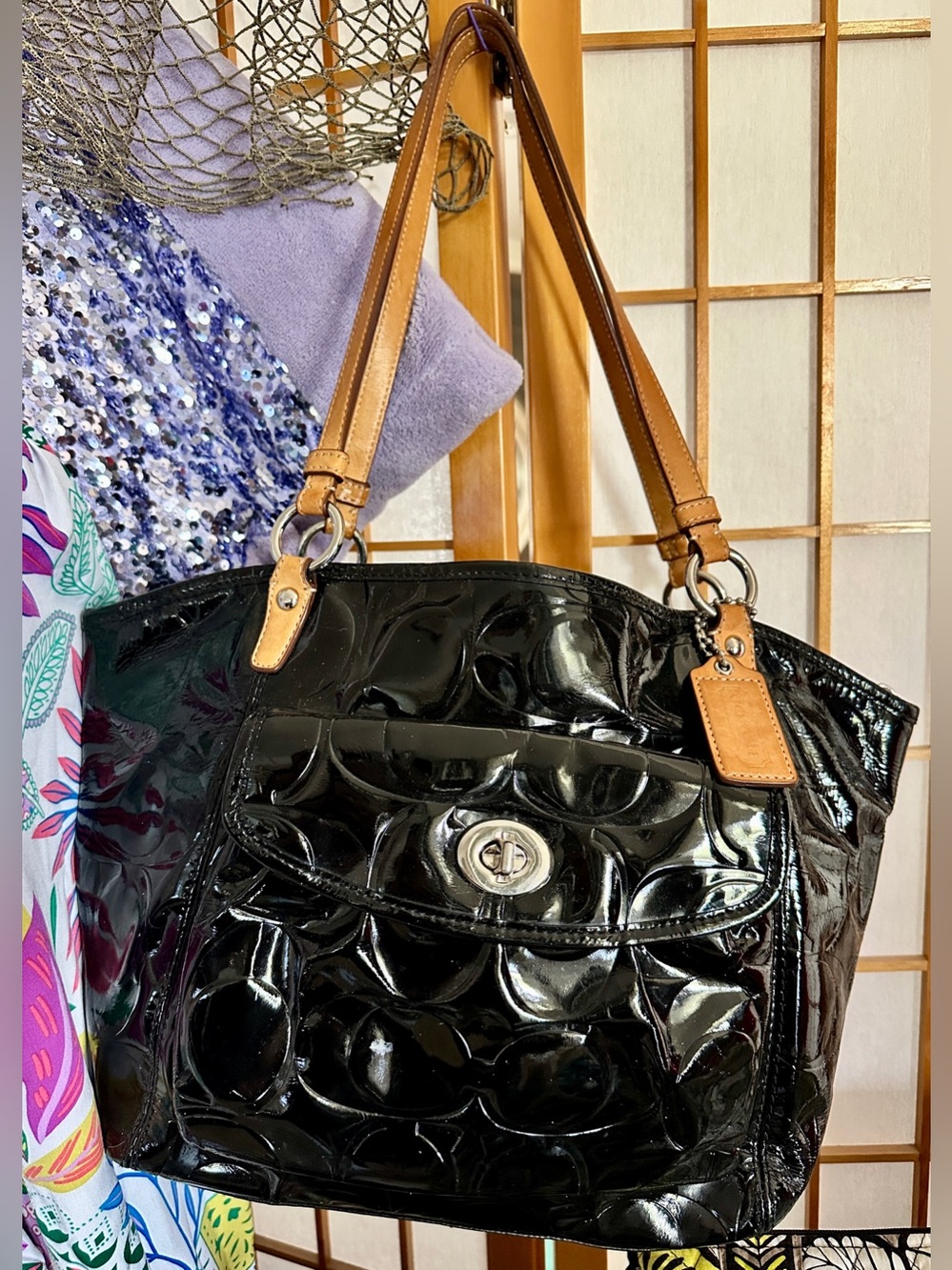 Y2K Coach Leah Black Patent Shoulder Bag w/Tan Leather Accents